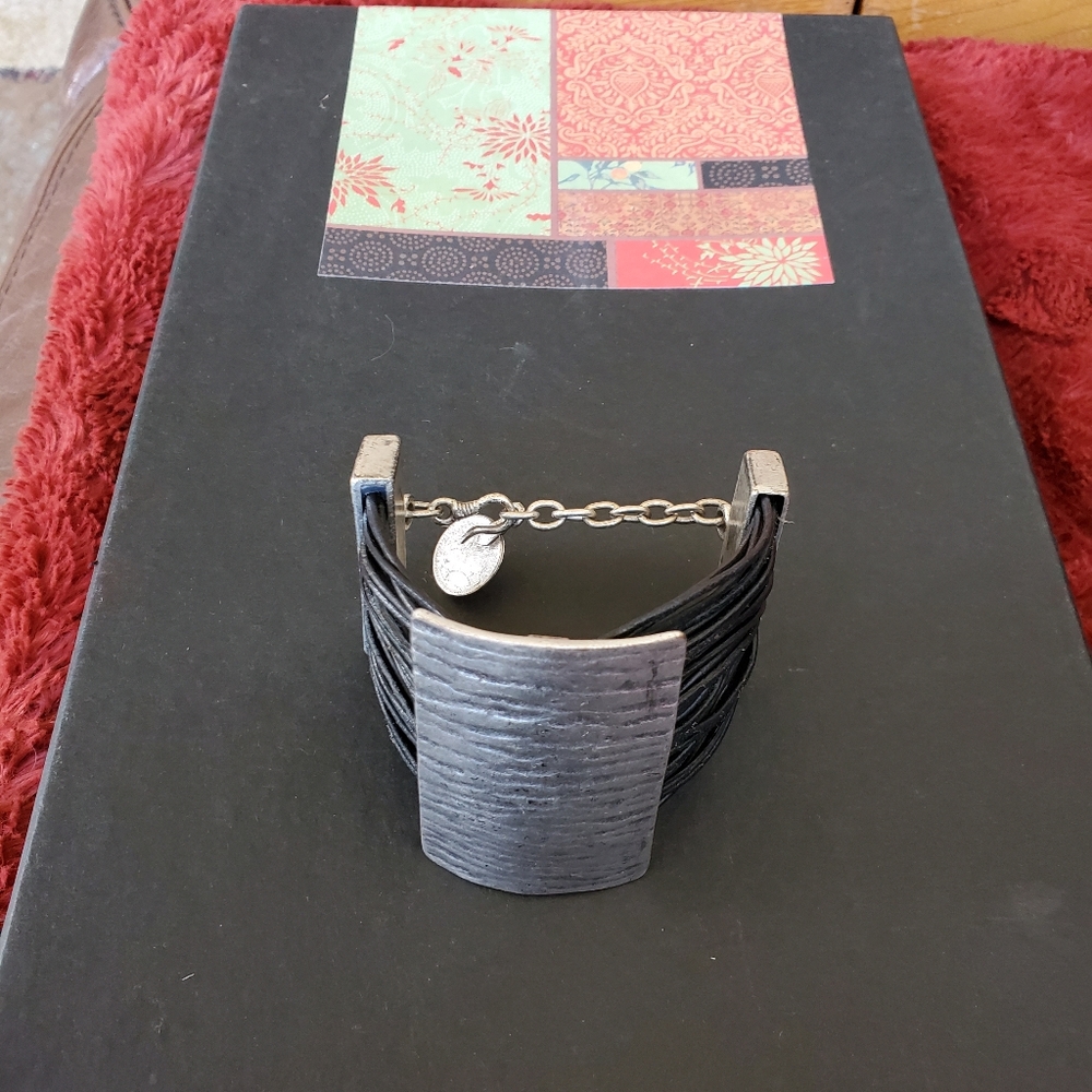 Silver Metal Cuff Statement Bracelet - image 7